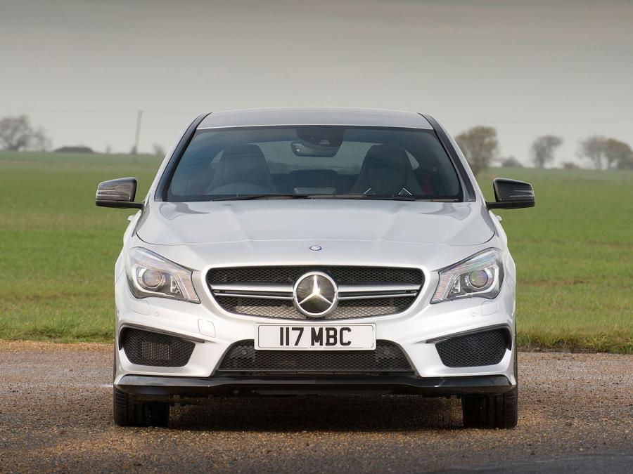  Mercedes-Benz CLA45 AMG 2013 года  (UK) (фото 9 из 30)